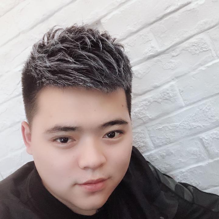 发型设计师老五